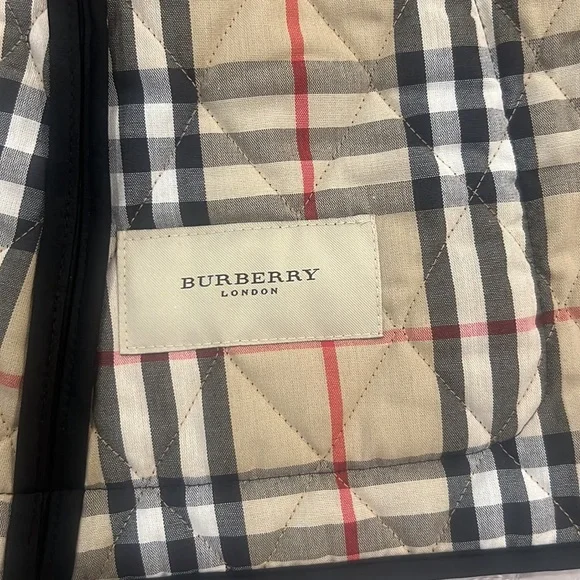 Burberry diamond quilted jacket - Picture 8 of 12